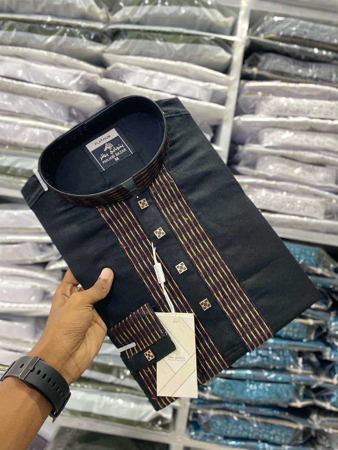 ব্ল্যাক কালারে আকর্ষণীয় এম্ব্রয়ডারী ডিজাইন করা উন্নত মানের কটন কাপড়ের তৈরী চমৎকার পাঞ্জাবী